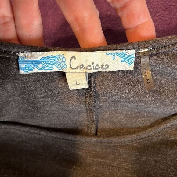 Cecico LS brown flowy T-shirt w/ crocheted trim super cute GUC - Picture 7 of 8